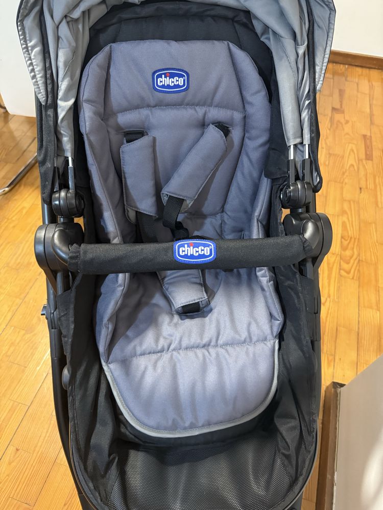 Vendo carinho da chicco