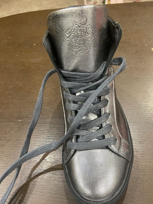 Ботинки женские раз. 37. Фирмы Apple EDEN