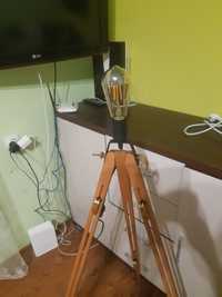 Lampa na statywie vintage loft