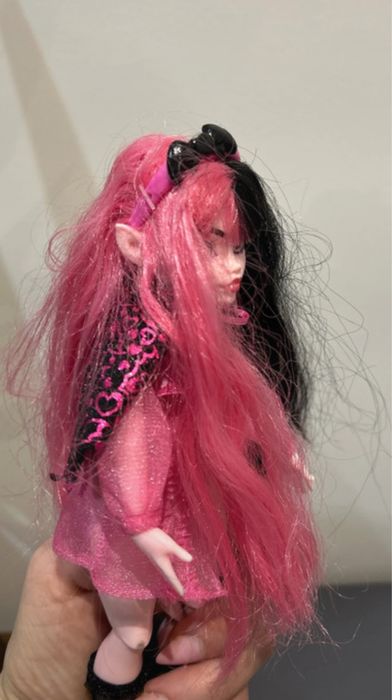 Lalka Draculaura z serii zabawek Monster High