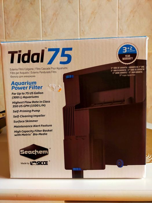 Vários filtros de aquário