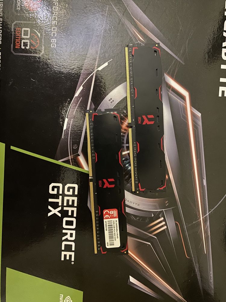 Goodram / IRDM (DDR4) 4GB 2400MHz