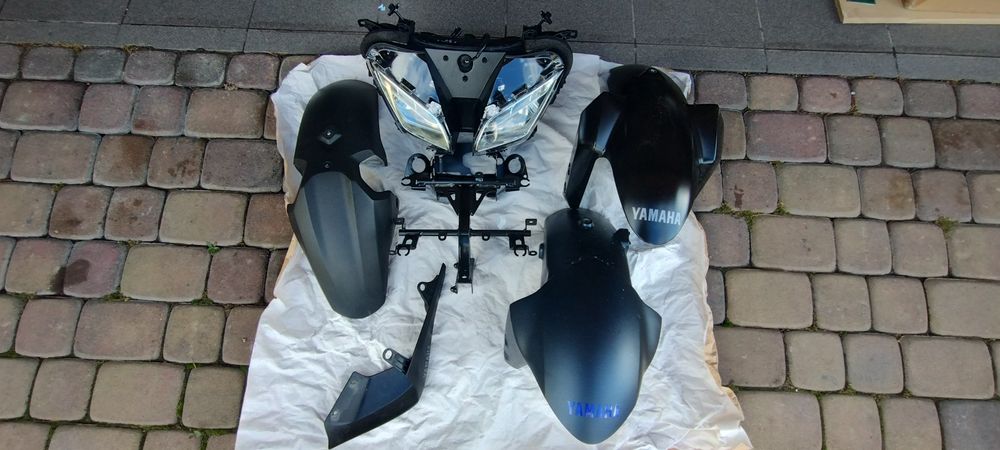 Części Yamaha  opony MT125 Mt07  Mt09 xj6 FJR1300. R7.  T7 Tracer9 Bol