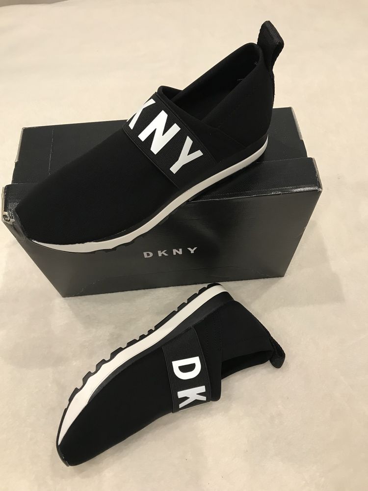 Продам жіночі сліпони DKNY