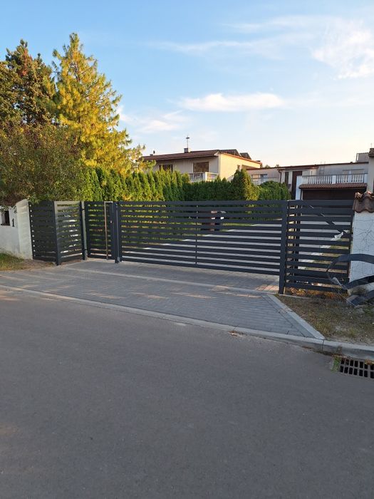 Brama przesuwna ramka