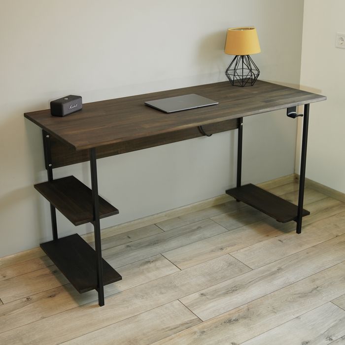 Стіл комп'ютерний