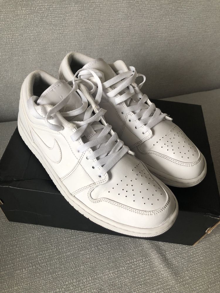 Jordan 1 Low Tripple White