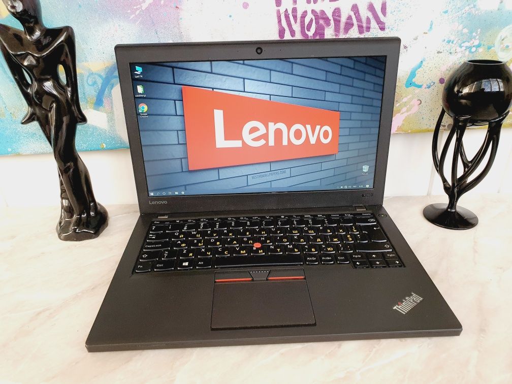 Ноутбук Lenovo x260. Дві батареї