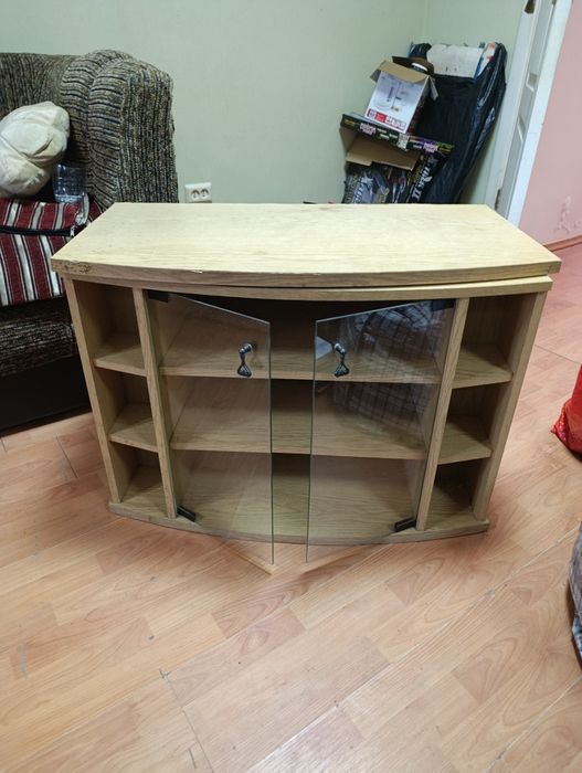 Продам тумбочку,светлое дерево