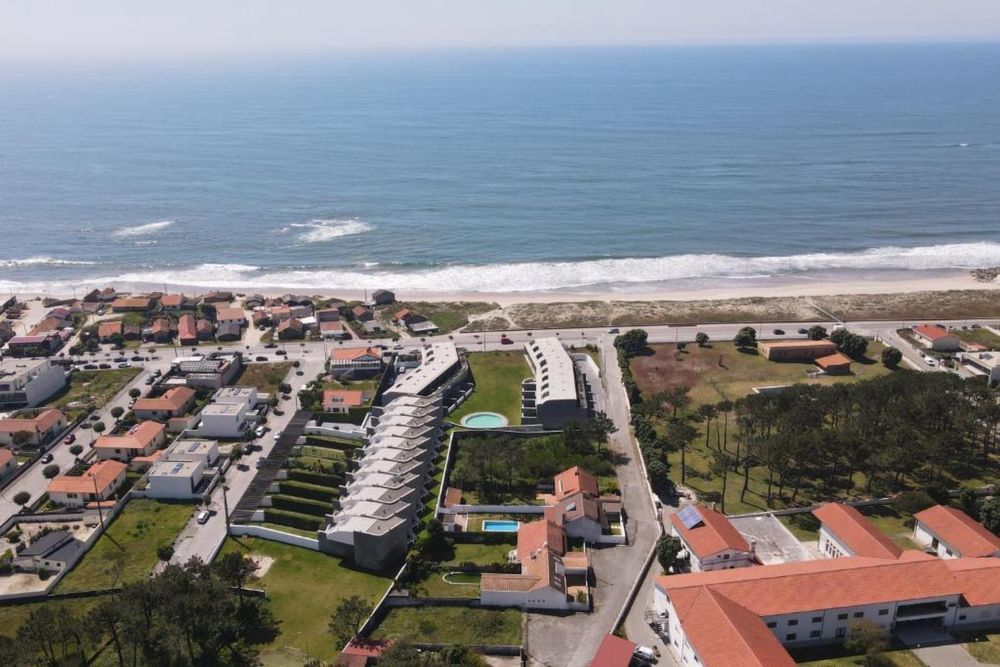 Moradia T3 apulia  frente ao mar