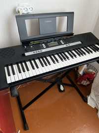 Синтезатор yamaha PSR e243