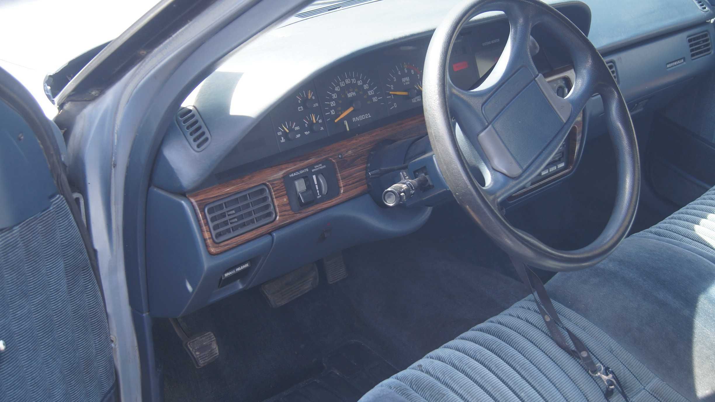 Pontiac Bonneville 3800  OC  przebieg 77 tyś moc 170 km