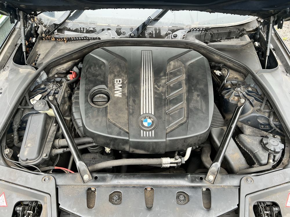 BMW F10 mpakiet 520D N47d20c Anglik automat imperialblau