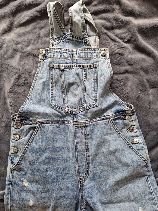 Ogrodniczki jeansowe