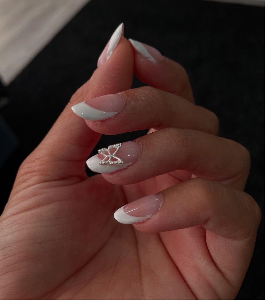 Unhas de gel e verniz gel