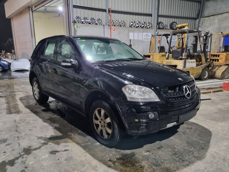 Mercedes-Benz ML W164 280 CDi 4 MATIC de 2009 para peças
