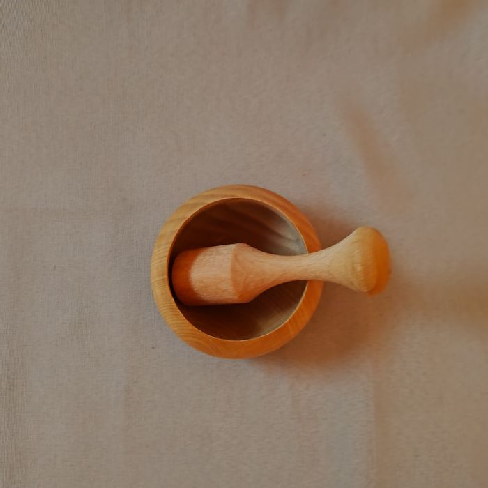 Ступка для спецій ручної роботи