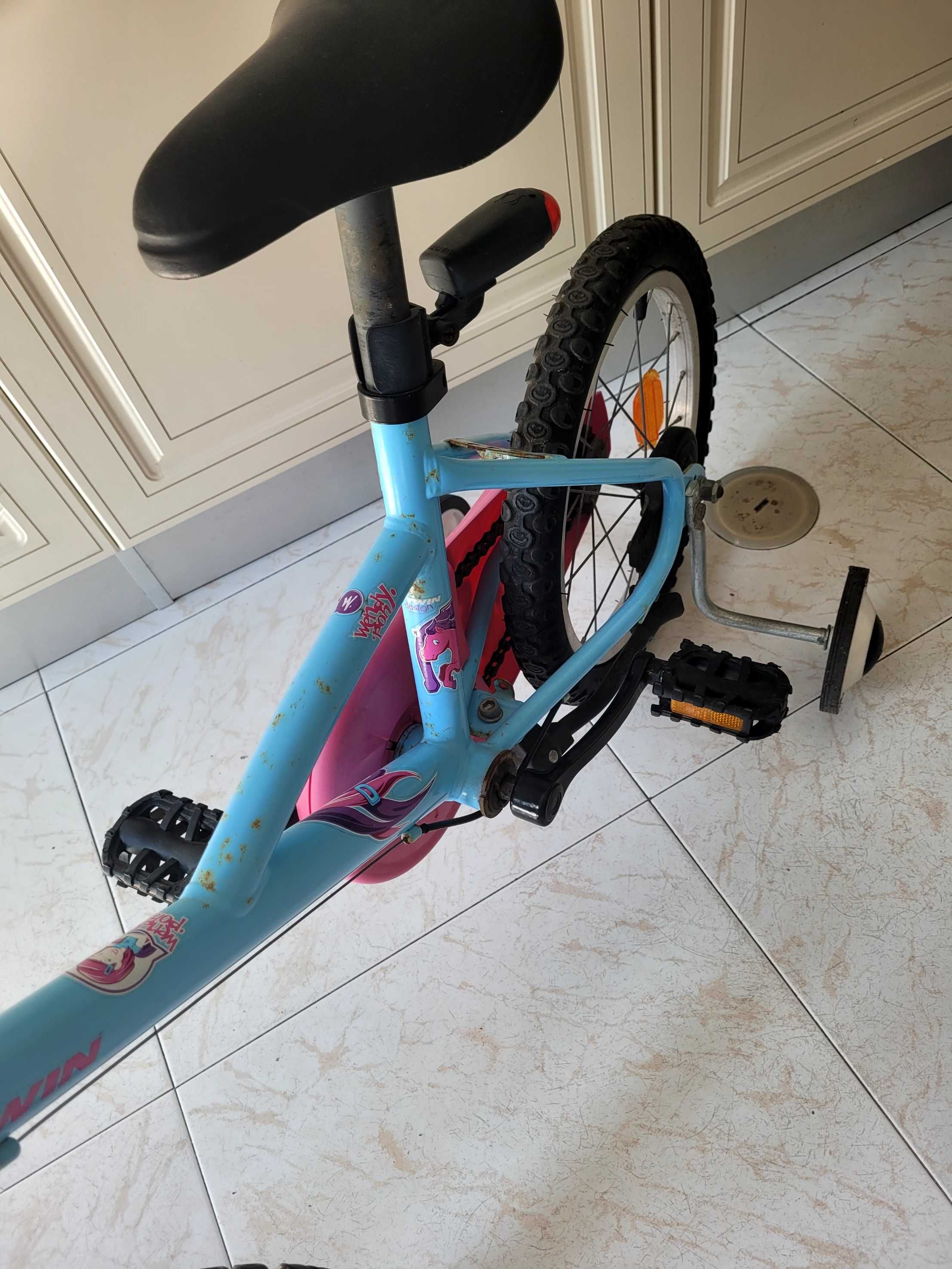 Bicicleta de criança com rodinhas