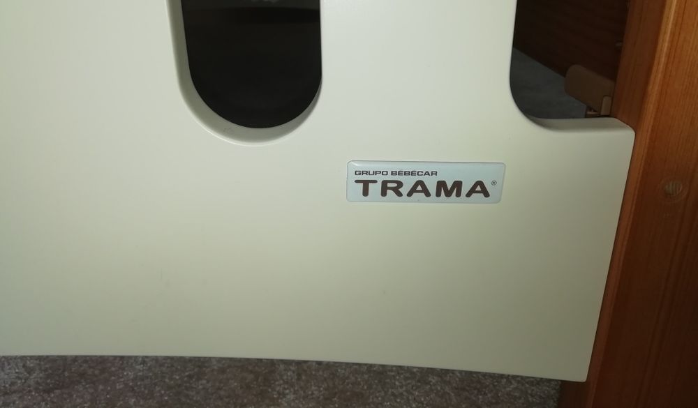 Berço de madeira trama