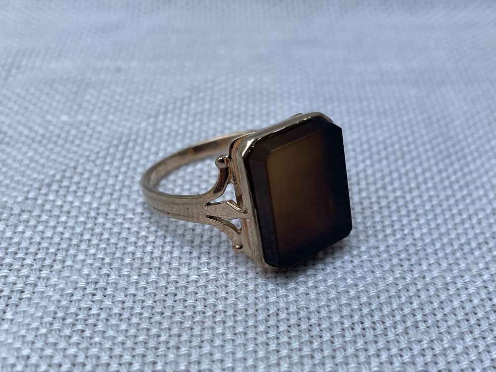 Серебряное кольцо с топазом (Русские самоцветы)
