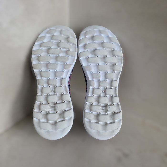 Жіночі мокасини "Skechers Go Walk Joy"