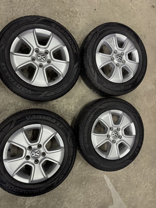 Диски з новими шинами R16/5/120 на Volkswagen T5