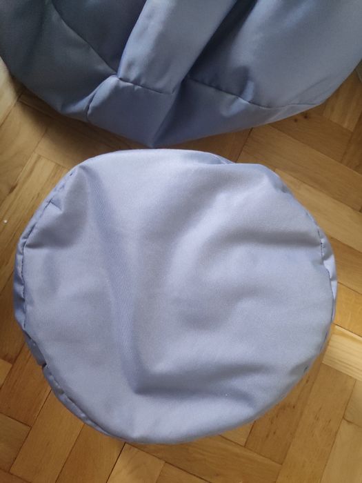 Puf Pufa z podnóżkiem