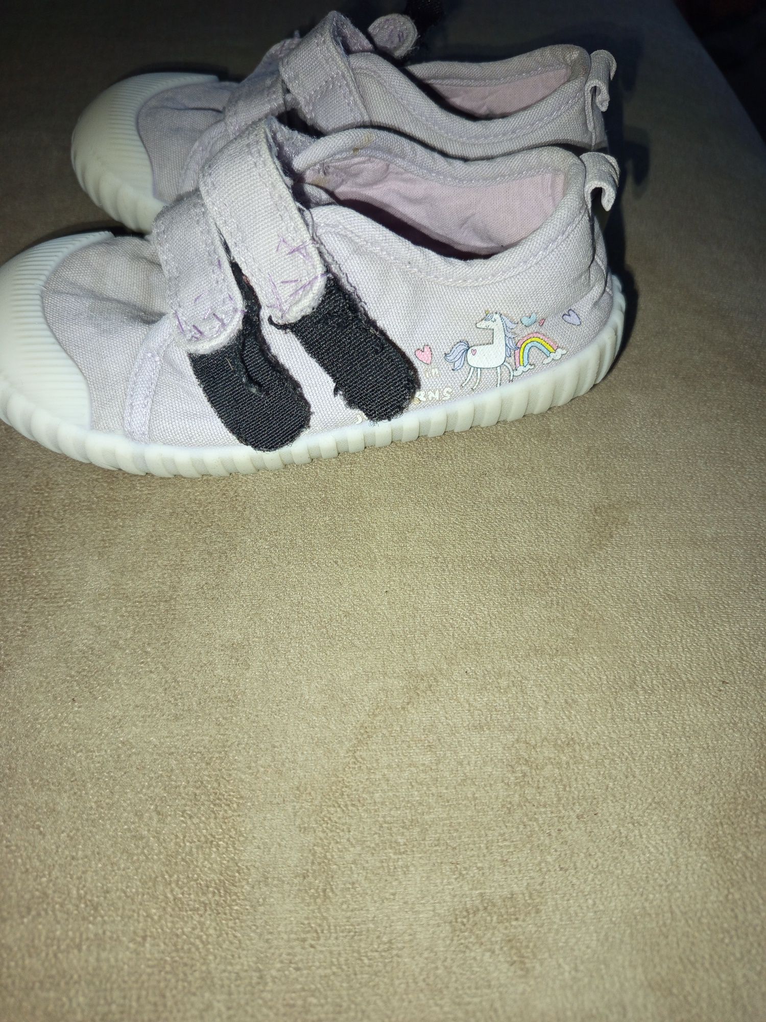 Buty na 2 rzepy z jednorożcem
