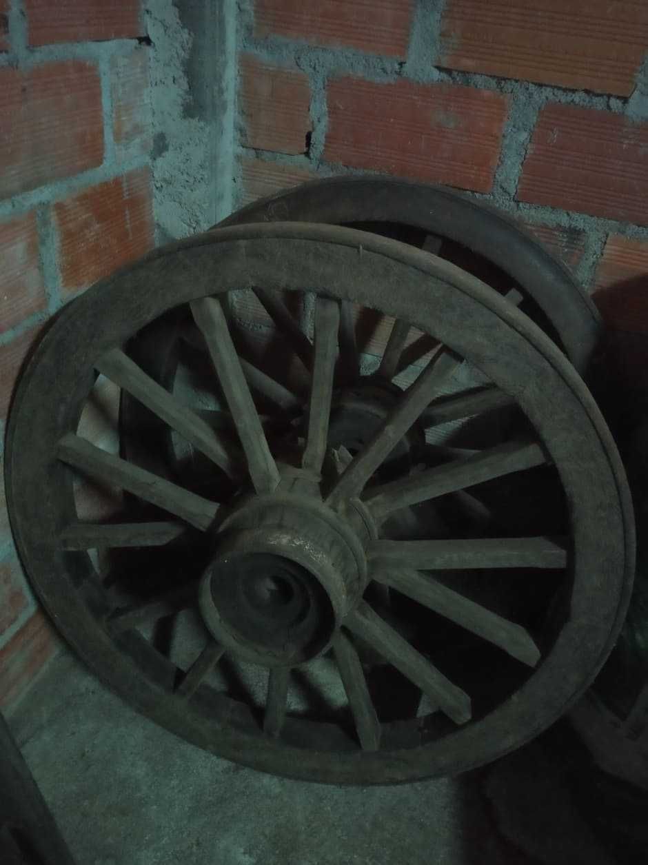 Roda de carro de bois