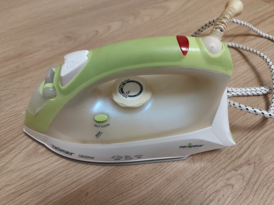 Утюг ZELMER 1800W