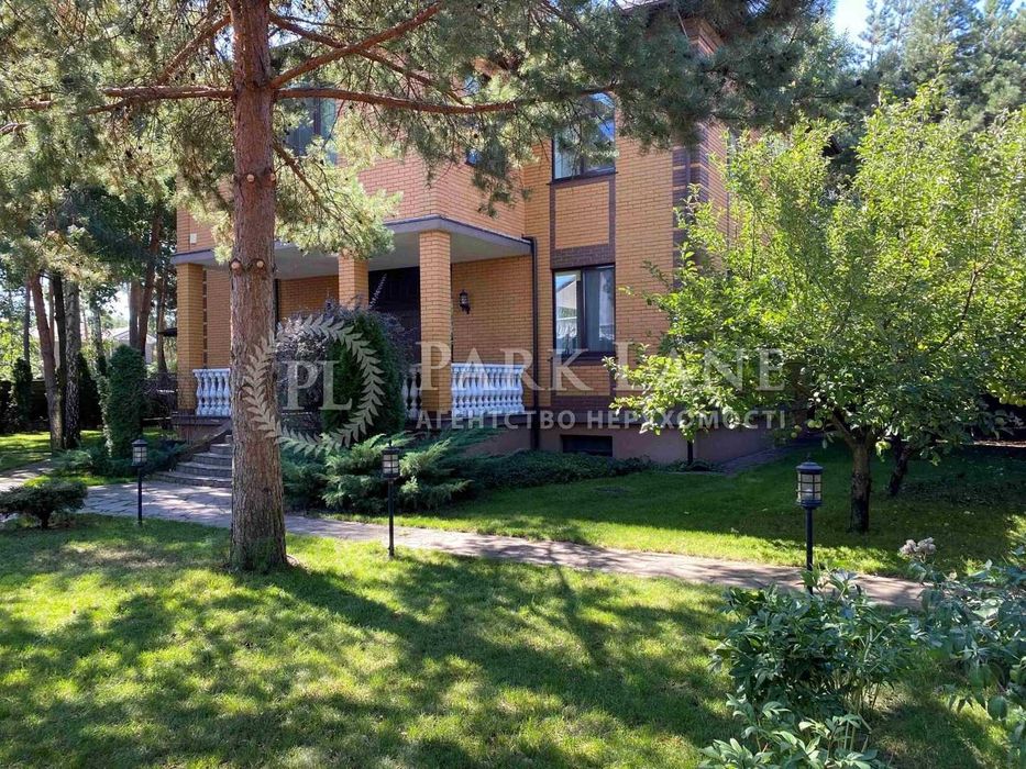 Оренда будинку з басейном. Козин. 4 спальні. 13 соток землі.