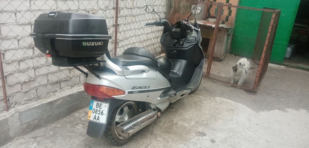 Suzuki SkyWave 400