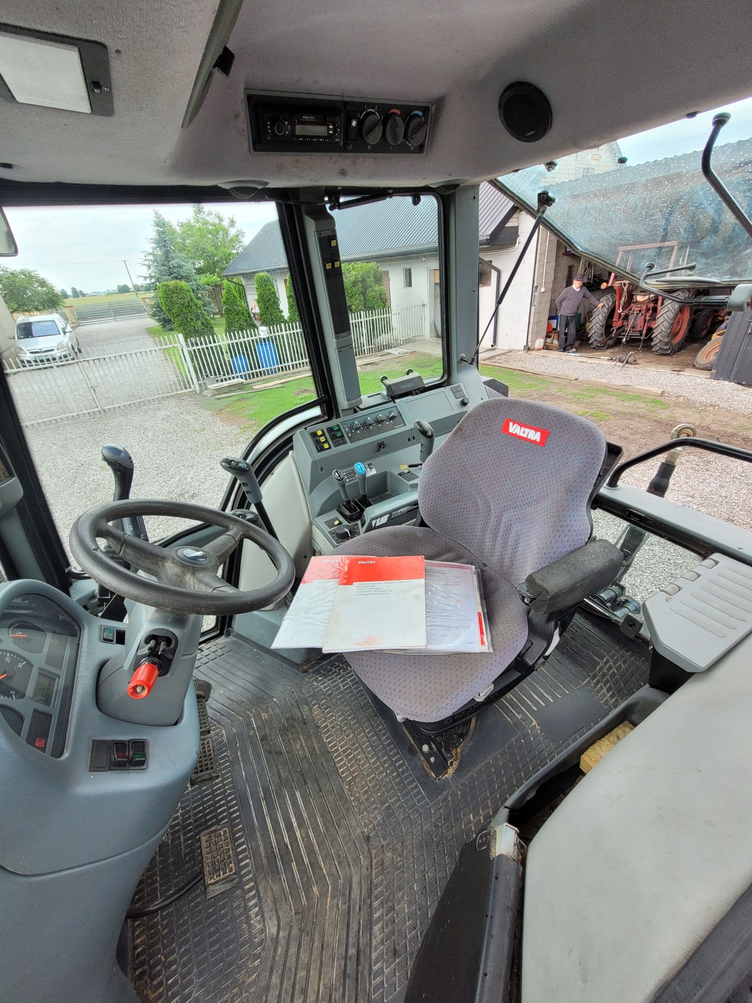 Valtra 6250 tur quicke nie a95 n91 massey renault john deutz