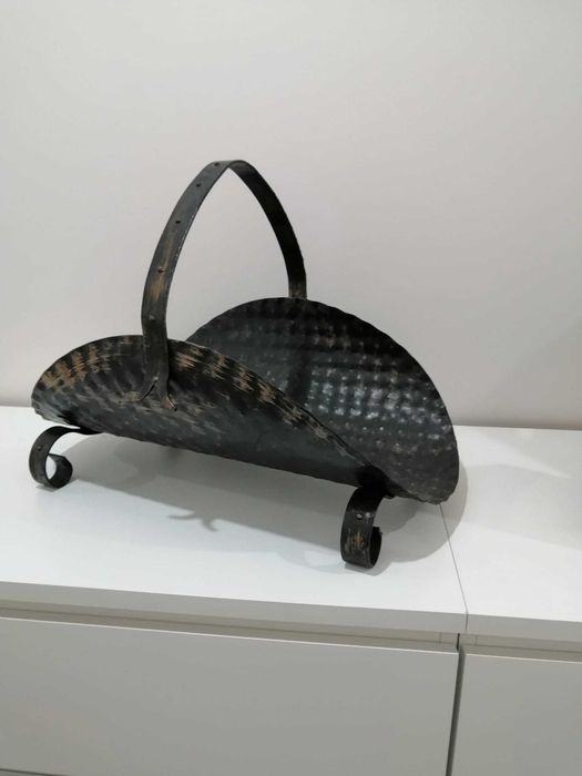 Cesto de latão com asa