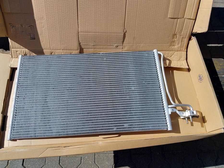 Renault Clio   1.2 III nowa chłodnica klimatyzacji