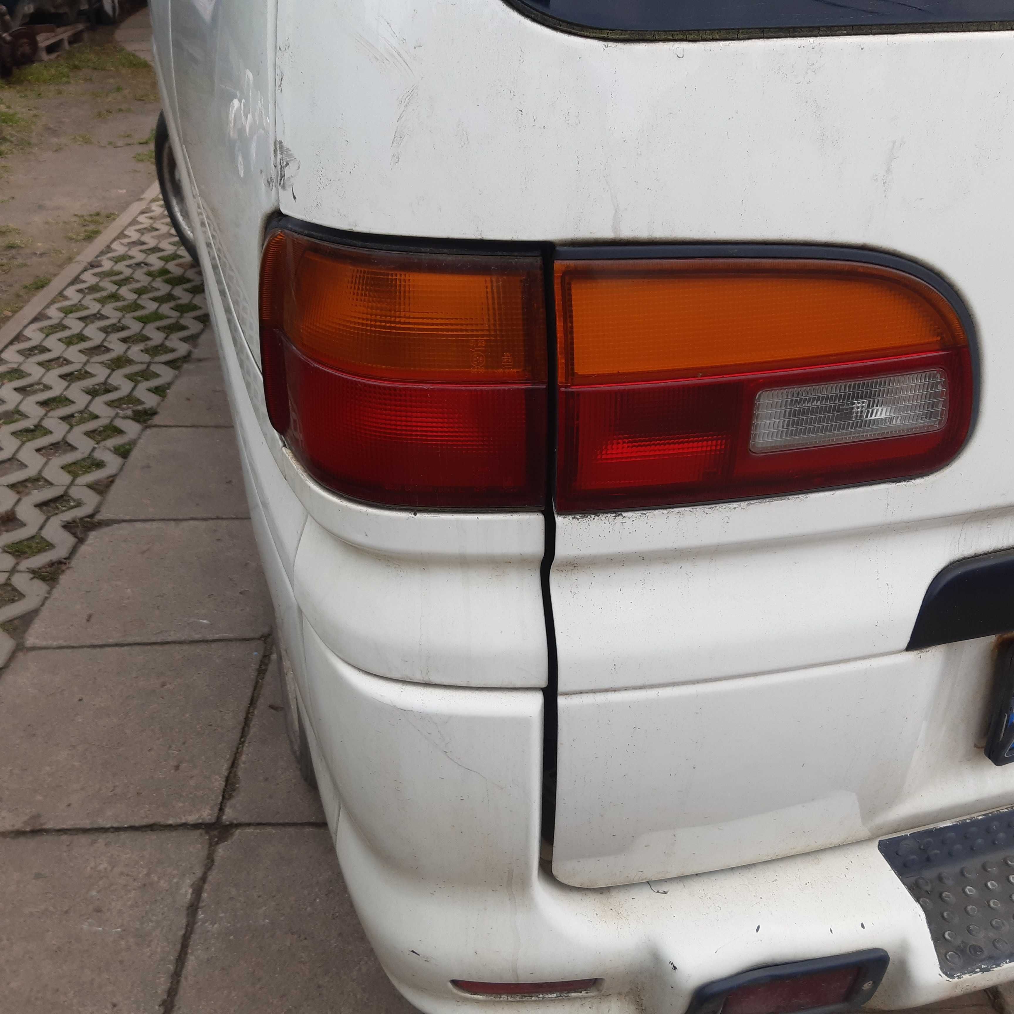 Lampa mitsubishi Delica Space gear L400 inne części