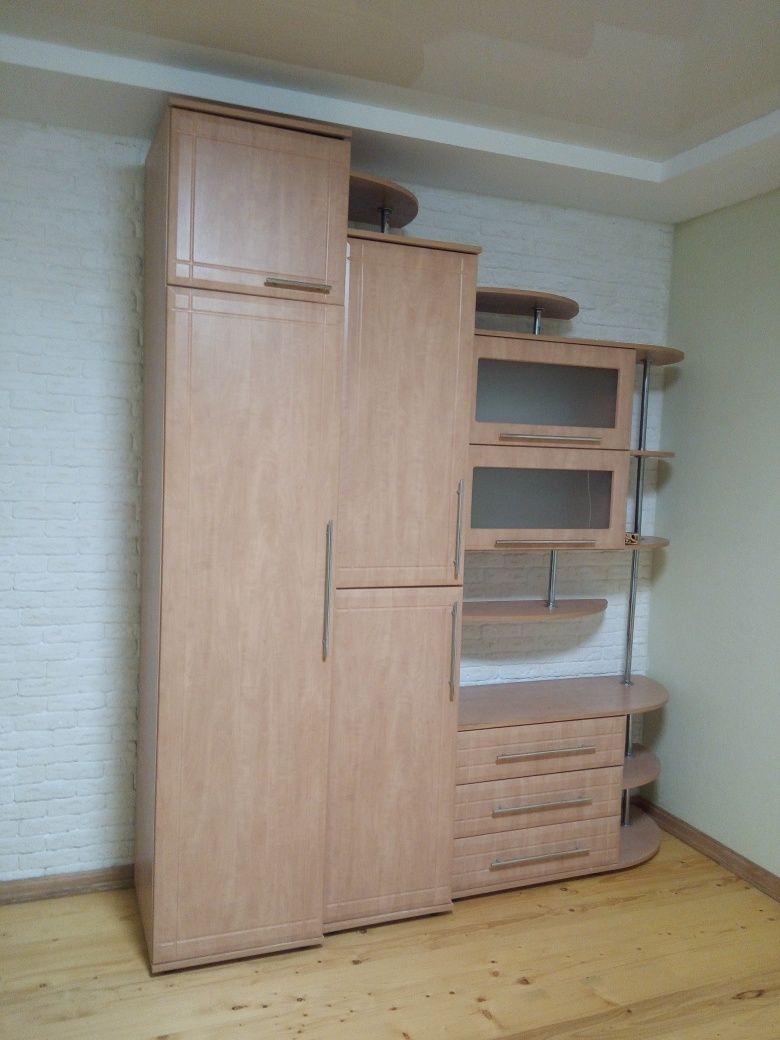 Продам  Стінку Або обміняю На шафу Купе!!!