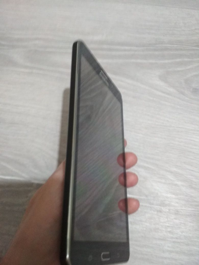 Планшет Samsung Tab 4 SM-T 231