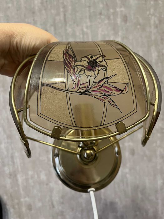 Продаю  бра на стіну