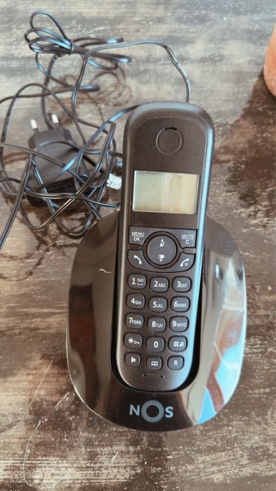 Telefone fixo como novo em bom estado otimo para ser usado em casa em