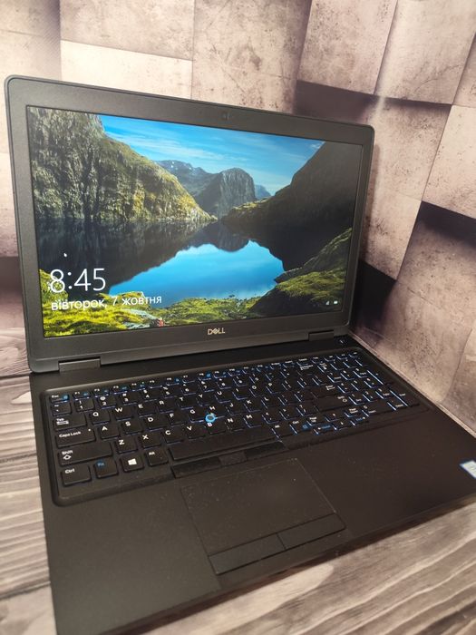 Dell 5591 FHD IPS I5 8400H 16 ram 256 SSD Excellent Battery ноутбуки