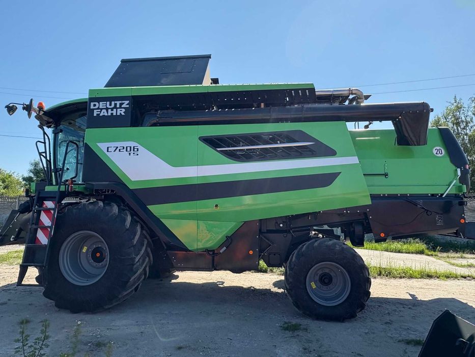 Kombajn zbożowy Deutz-Fahr C7206 TS heder do kukurydzy, zboża, rzepaku