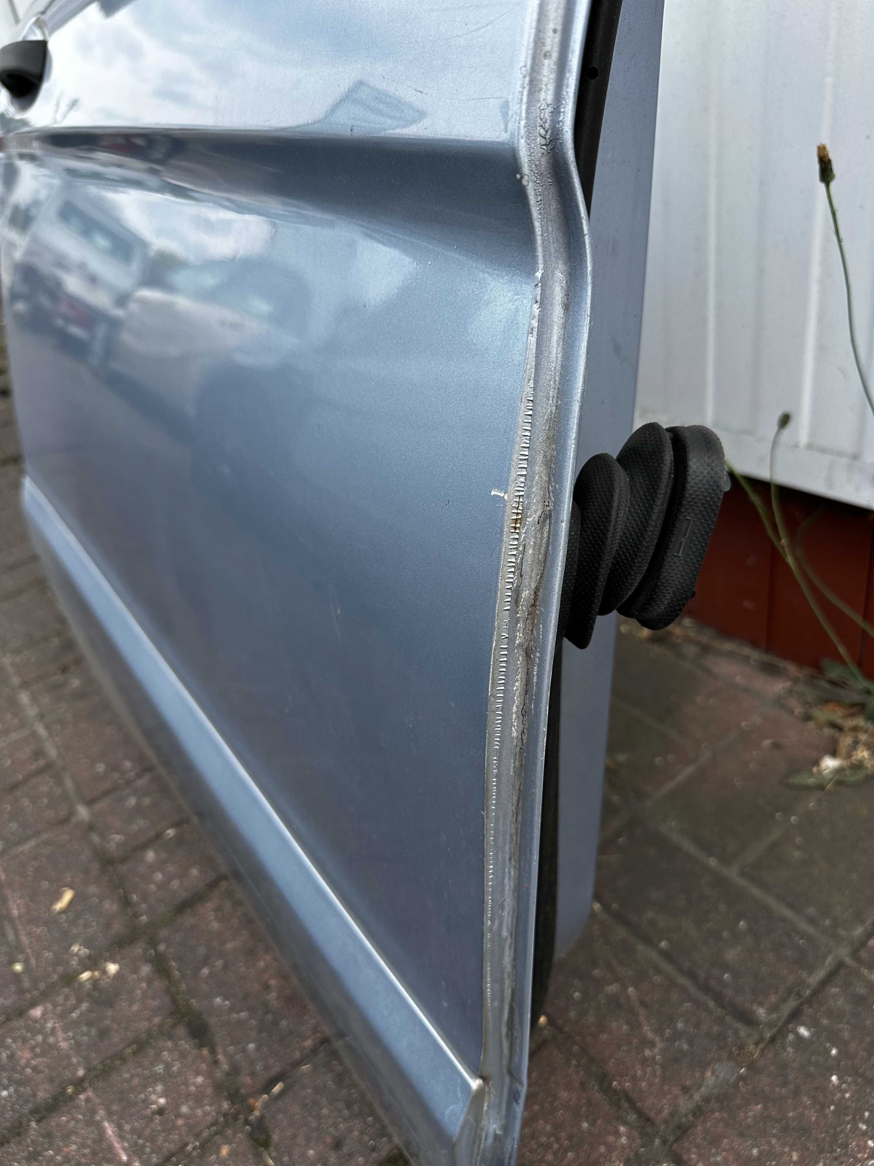 Mercedes b klasa w245 DRZWI PRAWE tył NIEBIESKIE lakier 391