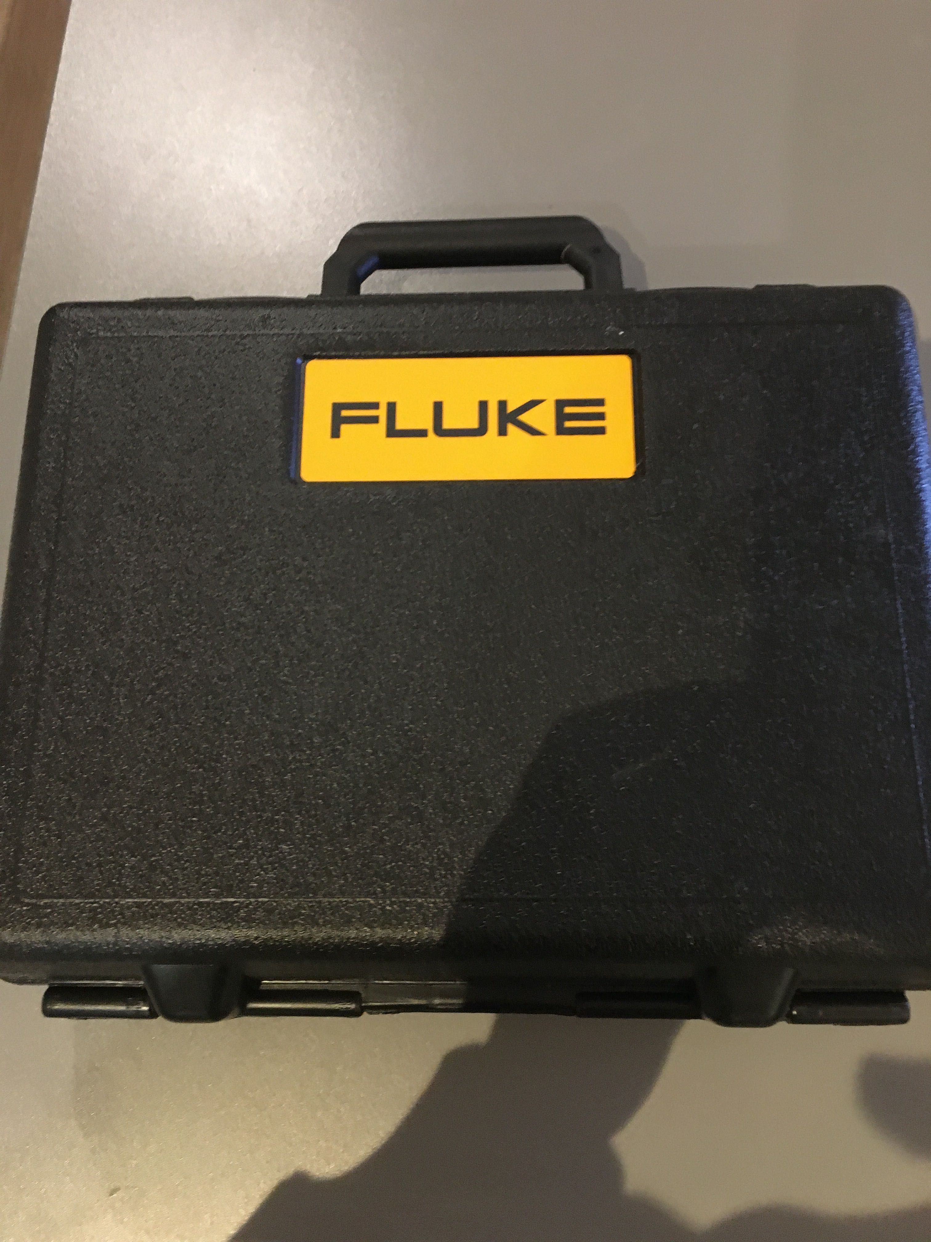 FLUKE 1587FC insulation multimeter