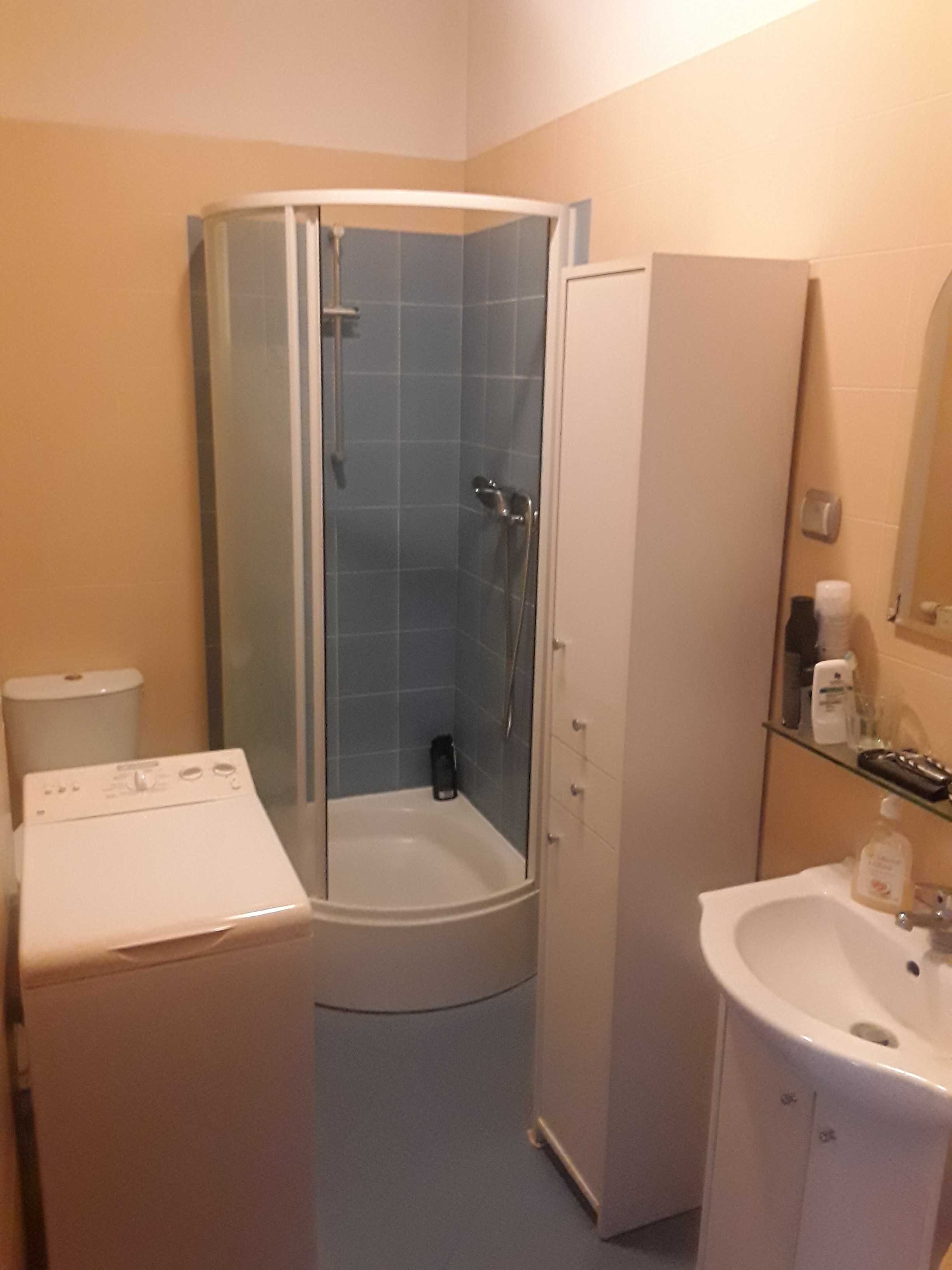 Mieszkanie typu studio - całkowity  koszt miesięczny - 2000pln