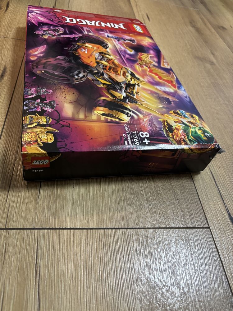 Pudełko od lego Ninjago 71769.