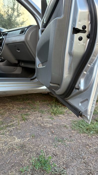 Продам авто 2013 року, у відмінному стані!