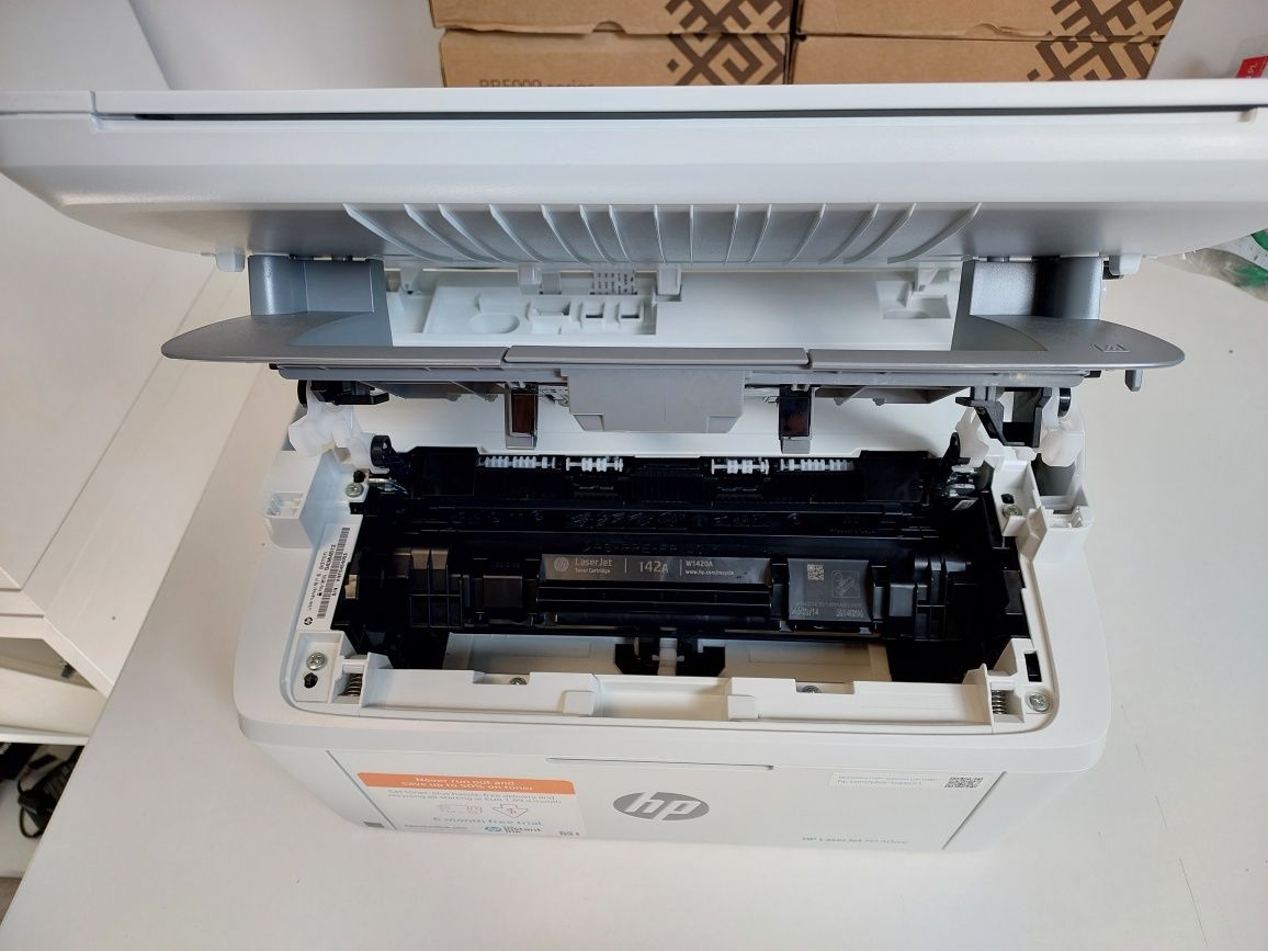 Drukarka Laserowa HP LaserJet M140we