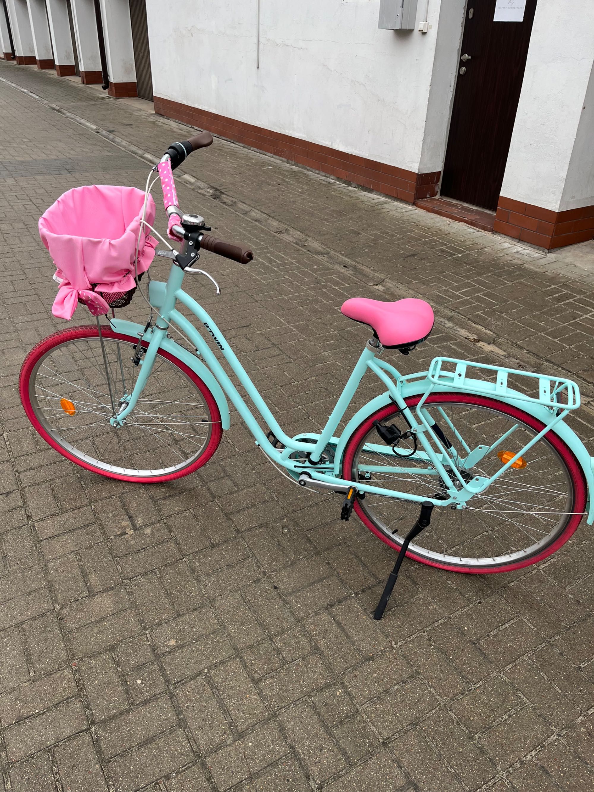 Rower B-Twin 28’ miejski pistacjowo-różowy