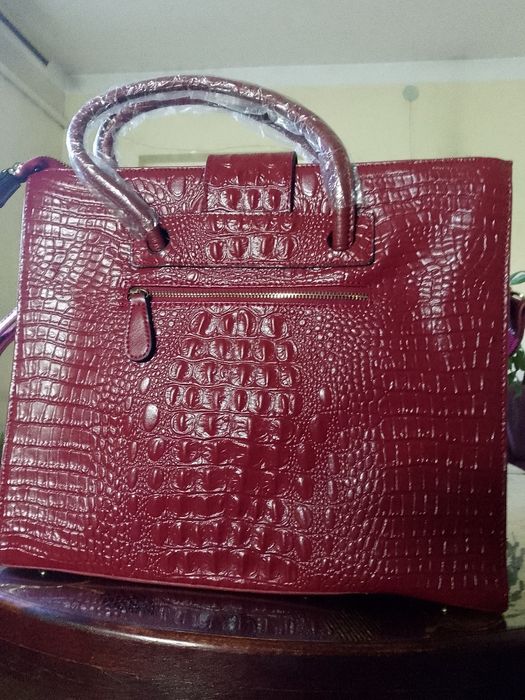 Сумка красный крокодил
